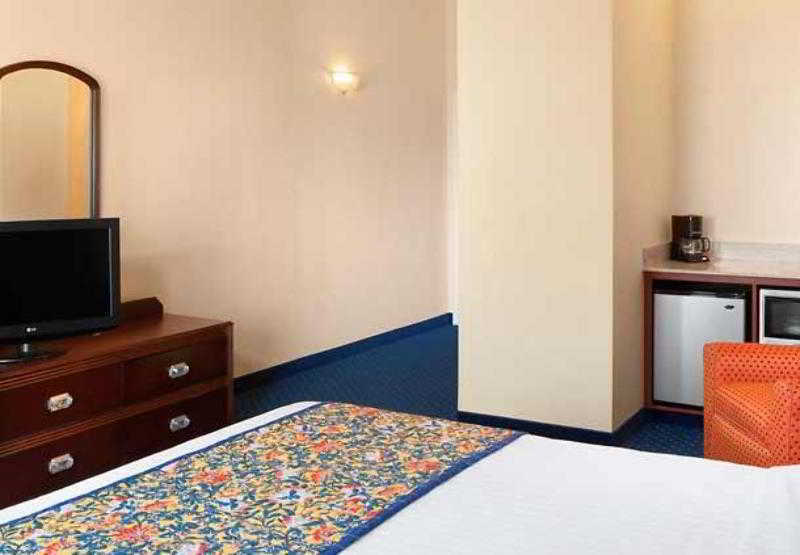 Courtyard By Marriott Henderson - Green Valley - Las Vegas Room photo